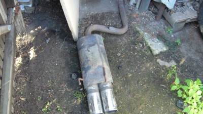 P1000847.jpg (125.6 KiB) Zobrazeno 9363 x Výfuk Rámus, pasuje za origo díl 900